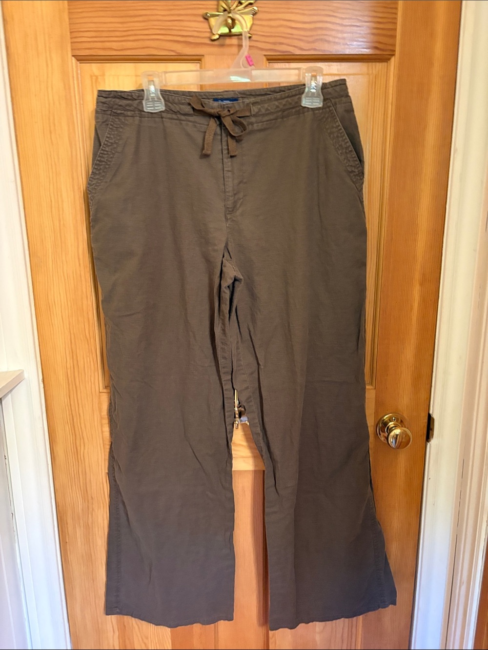 Reitmans Woman’s  Olive Brown Drawstring Chinos